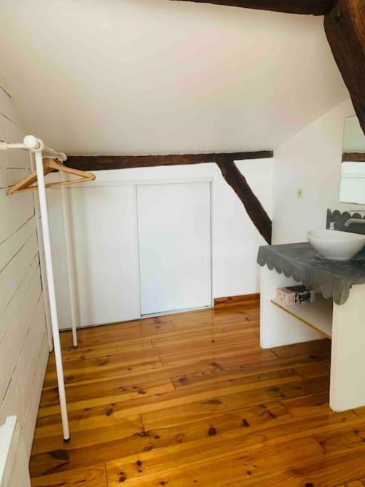 Spacieux Appartement En Plein Coeur De Castres 卡斯特尔 外观 照片