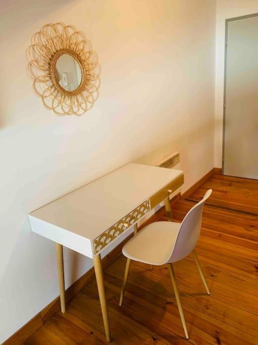 Spacieux Appartement En Plein Coeur De Castres 卡斯特尔 外观 照片